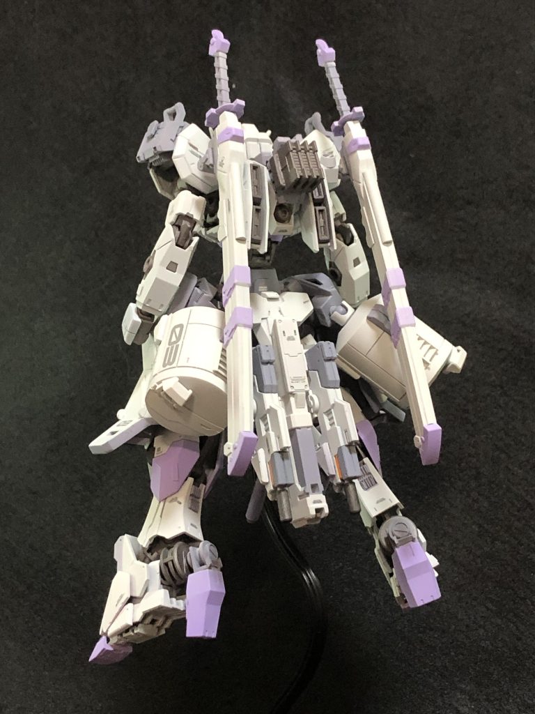 細かいところにもチラ見せディテールを配しています！