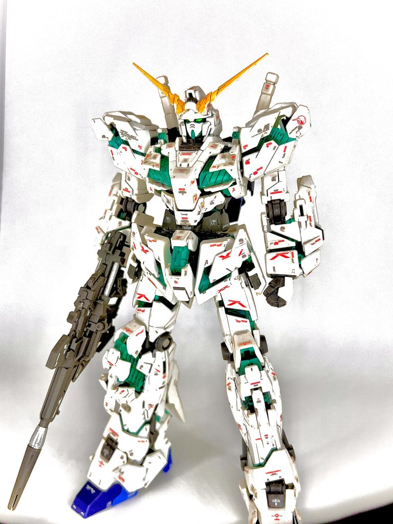 覚醒後はあまりシャドウを入れず緑が目立つように。