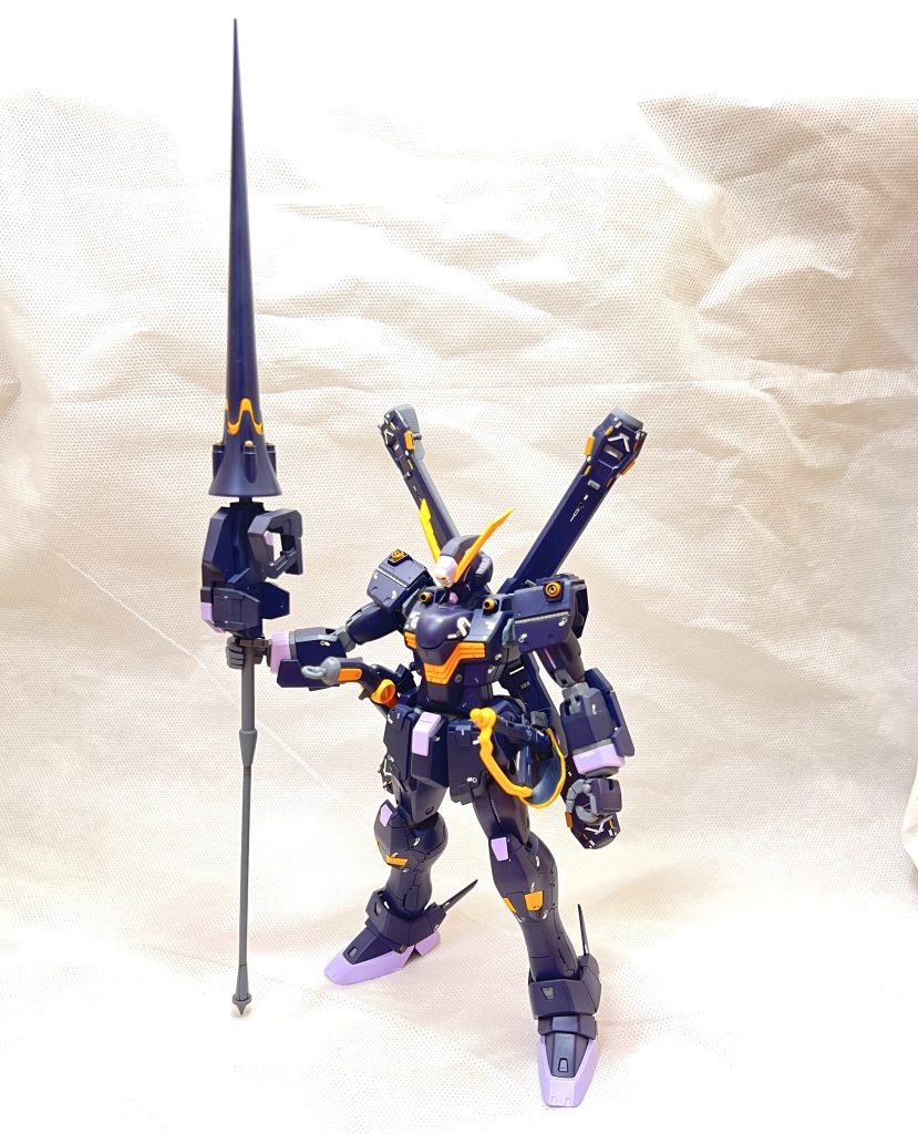 この持ち方がやりたかったが為にランスの持ち手部分を長くしました！ 