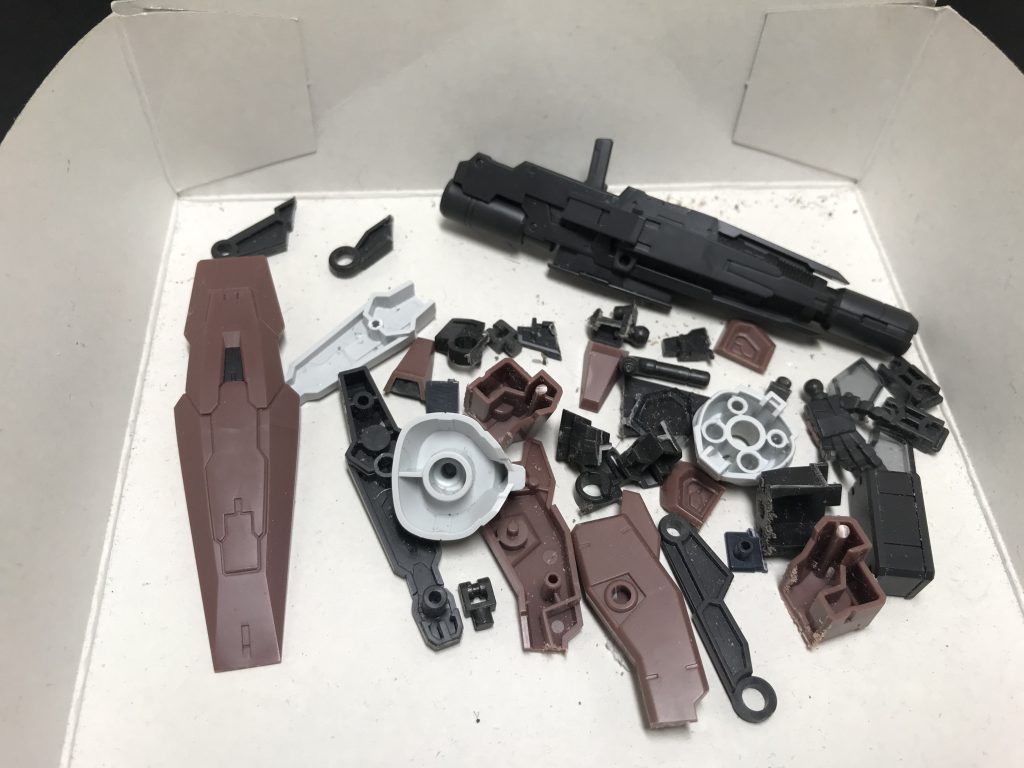 ▲余ったパーツです 特に意味はありません