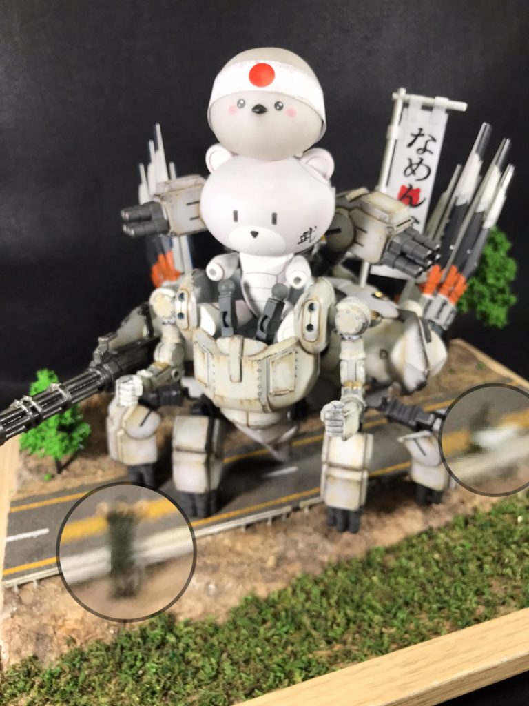 黒バック実際にありそうで…絶対に有り得ない兵器をコンセプトに…モチーフは……懐かしの…なめ猫です🐱(笑)なめ猫?ならぬ なめ熊?いや…なめッガイ?ʕ•ᴥ•ʔレロレロレロレロレロレロ……※拡大した場所に自衛隊員がいます