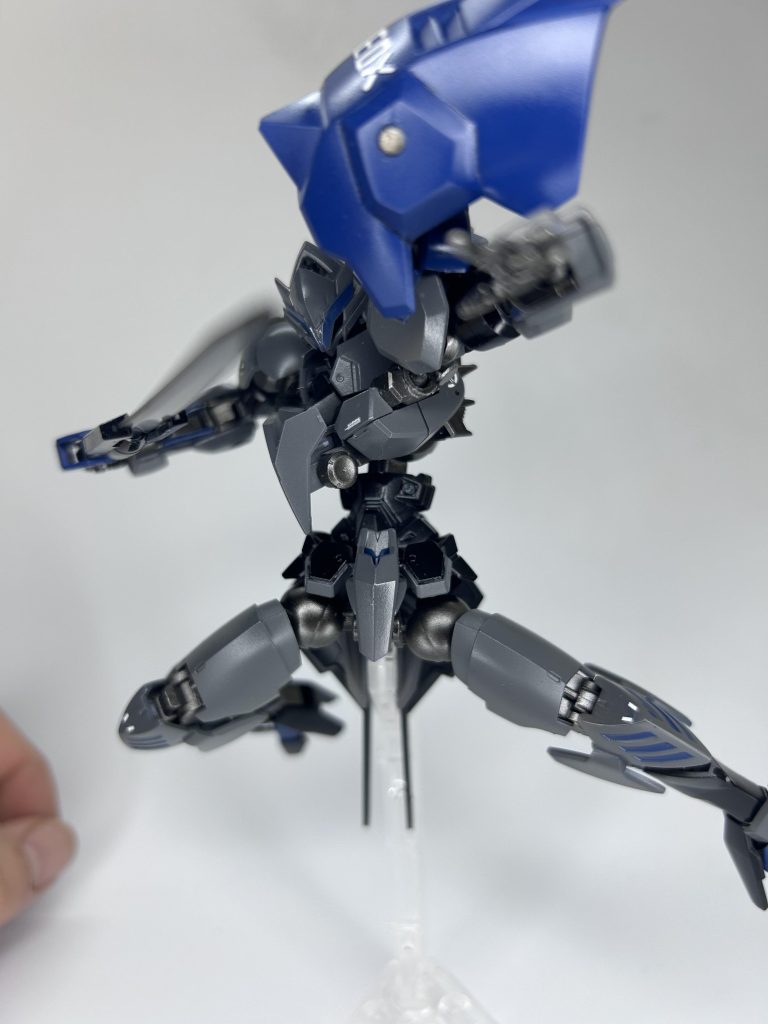 フレームはメタリック系の塗装にして正解でした。まじでかっこいい。