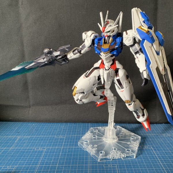 初1/100スケール　フルメカニクス ガンダムエアリアル全塗装