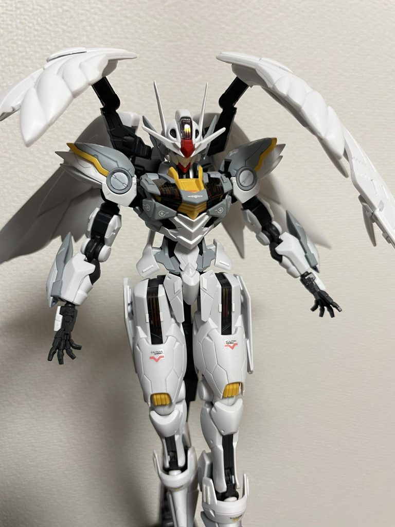 ウイングバインダーだけじゃなく、RGゼロカスから天使っぽいパーツをいくつか拝借してそれっぽくしました