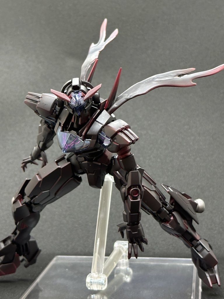 前から〜マフラーパーツはビルドバーニング系のエフェクトパーツとプラ板を接着、加工して作成しています💡