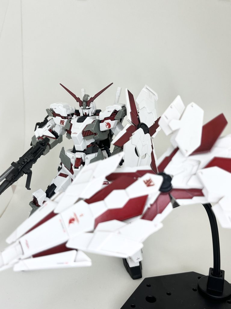 アームドアーマーDEやビームマグナムを追加で武装。