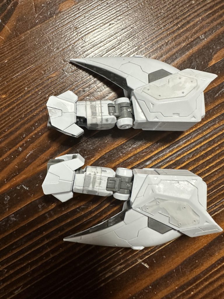 しかし、パーツを切るのは勇気いりますね