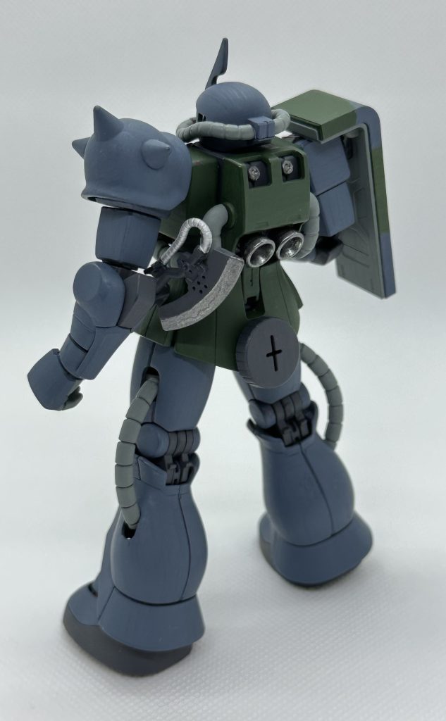 後ろから、予備マガジンがキットに付いてくるのはいいですよね