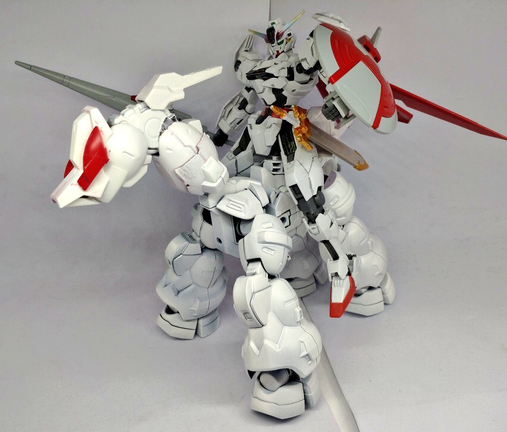 ジャンクパーツで馬のような乗り物も作りました