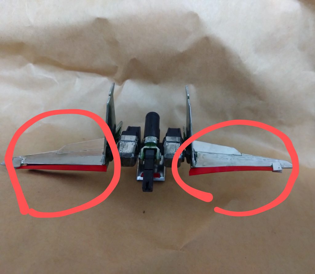 このストライカーパックもジャスティスのファトゥムみたいな攻撃が可能。ウイングからビームが出て、そのまま特攻して敵を斬る。場合によってはこのストライカーパックごと特攻兵装になり、動力である核で敵を一気に殲滅することも。本来、この東雲ストライカーは処分する為のモノ。使うかどうかはパイロット次第だ…。「核は使わないし、使わせない…。どう処分するかは俺に任せてくれ」パイロットの『アース・ザラン』はアスランならそう言うだろう…とカッコつけて周りに言うが、内心はそう言えば女の子にモテるという不純な気持ちを持って戦っている。彼、アースが自分を『アスランの再来』などと語っているのは…モテる為なのだ!