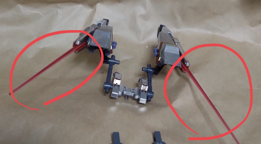 ジャスティスのファトゥムみたいな攻撃が可能。ドッズライフルを外し、ビームサーベルを出したまま敵に突撃する。敵は射撃で止めるかとは思いますが、黄昏ストライカーにはヤタノカガミが備えられているので簡単に撃破できないかと思われる。