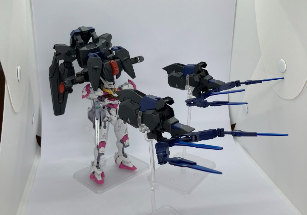 脚部も元ネタ通り飛ばせます。