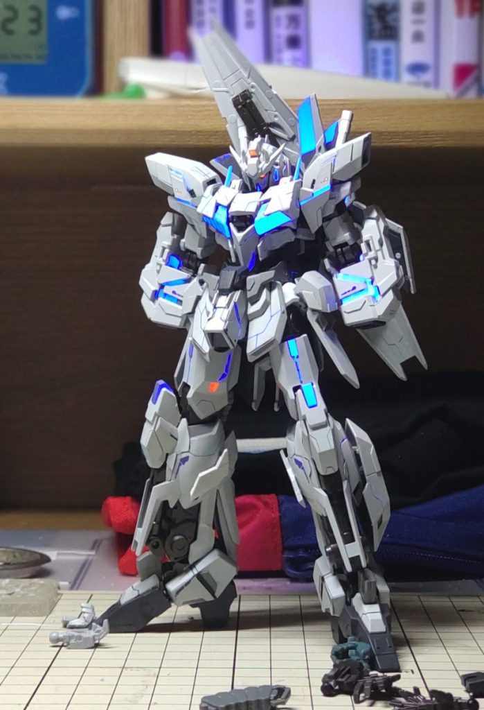なんやかんやあって9割完成した頃初エアブラシで色々と大変でした(特に掃除が)
