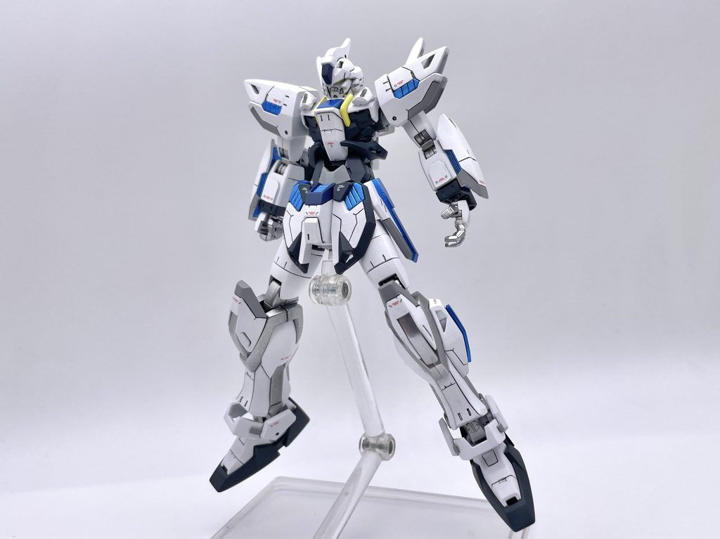 正面から一応、自分用のガンプラバトル機体って事で作ってます