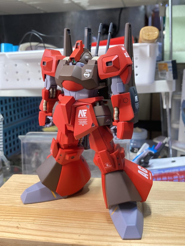 カメラアイを別パーツにかえています。