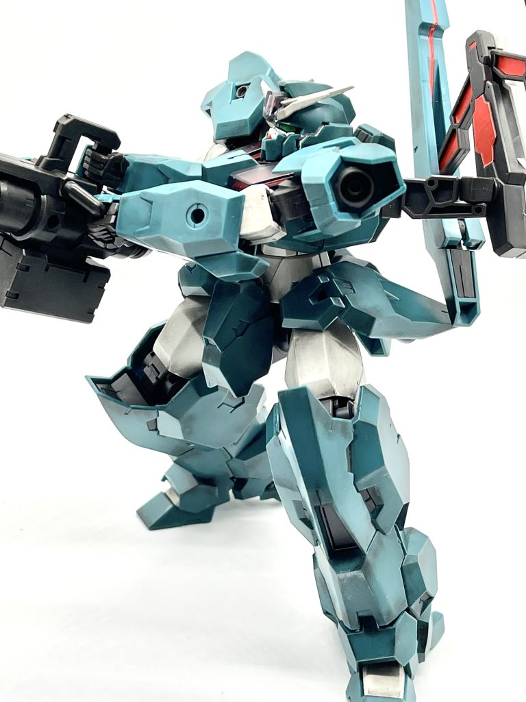 今回はチッピングは行わず実験的にドライブラシの代わりにウェザリングマスターのＣセットのシルバーをほんの少しだけ足してみましたが、少しすぎてあまり分かりませんね😅