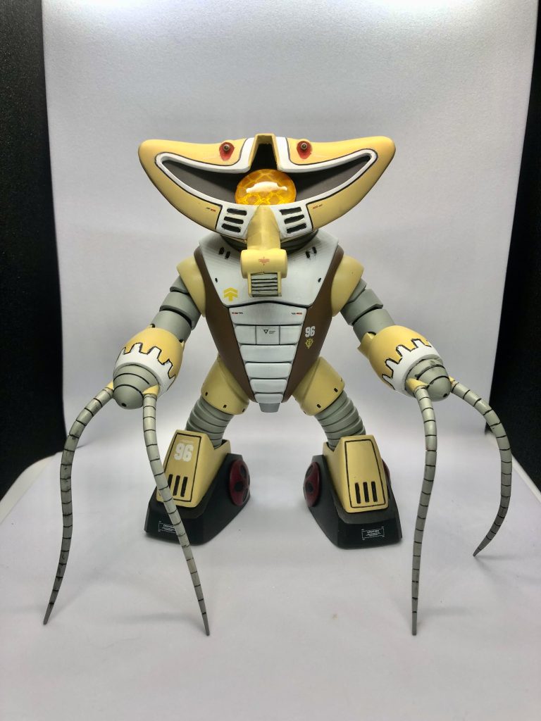 これ一体を作り上げるのに、いったい何体のMSが犠牲になったのか…。出来はともかく、作ってる最中は一番楽しかったかもしれない（笑）