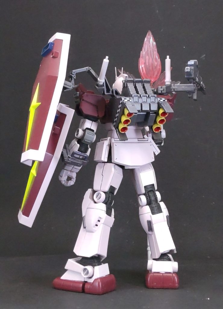 HG 陸戦型ガンダムS型–4枚目/制作者：三代目和菓子屋