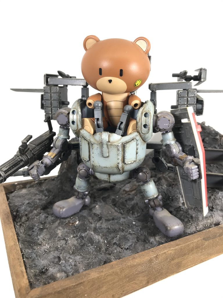 ということで少しミリタリー風?なガンプラ投稿🪖HG プチッガイ + モビルハロ 無塗装 お手軽ウェザリングこれも…ガンプラ復帰初期のかなり以前の作品です