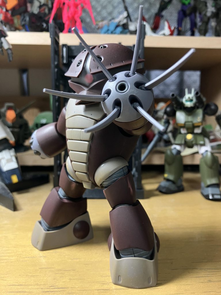 おまたせです、アッガイ写真がわかりにくくなってしまったけど、実際はつや消ししたのでムースのように主張な強すぎない色に変わりました!これで今回の投稿を終わりますー見てくれてありがとう!