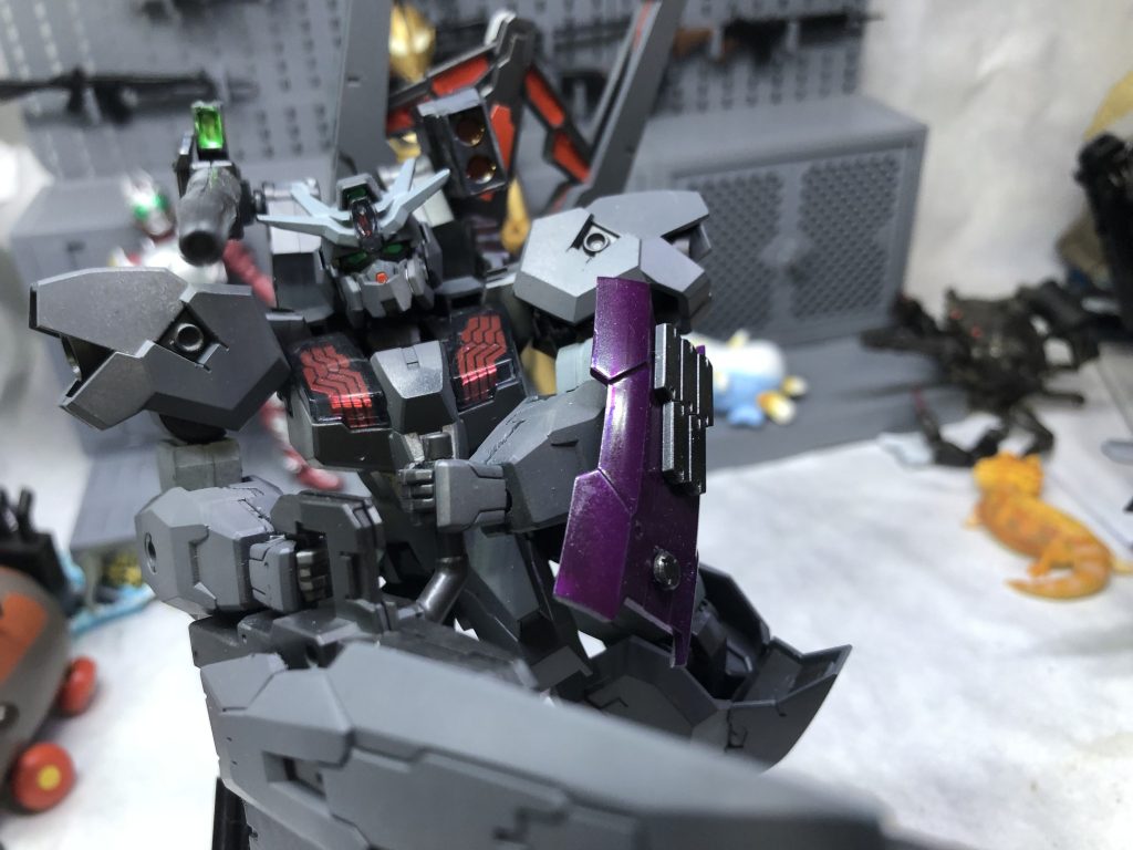 30mmのシールドとハンドガンも追加