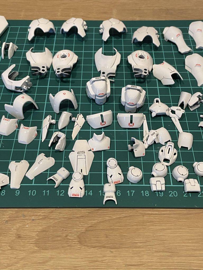 FULL MECHANICS ガンダム エアリアル–2枚目/制作者：kumasan