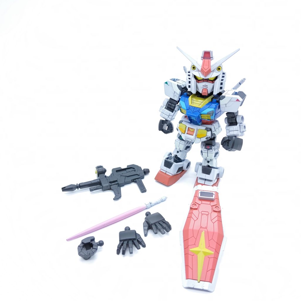 SDクロスシルエットで｢塗り分けは楽勝だろ｣と思っていましたが、いざ作り始めるとあれこれこだわり過ぎて塗り分けもキツく資料や手元の写真とにらめっこしながら作りました。