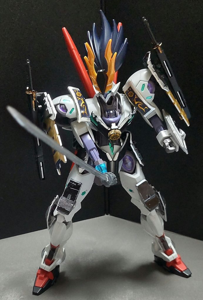 色々な刀技を身に付けており、特に得意としている技が「燕返し」や「逆風の太刀」などがあります。