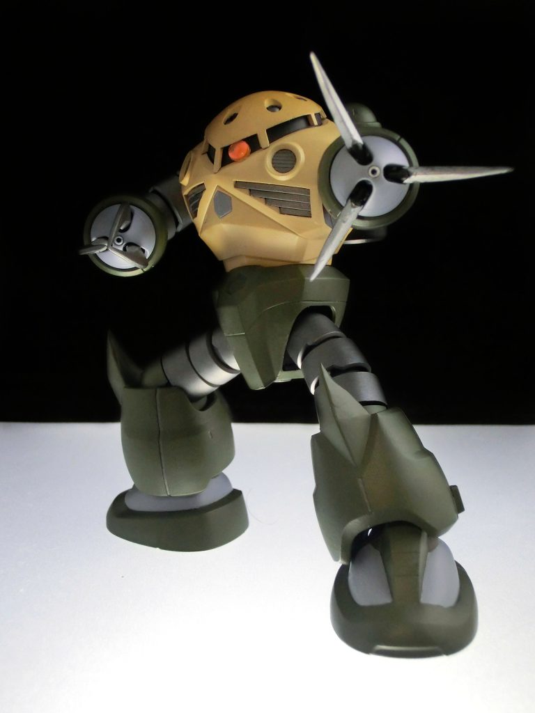 使用塗料　今回はオールファレホ・オリーブブラウン・オリーブグレイ・メカカラー　ブラックプライマー　　　　　　　ガンメタル　　　　　　　スチール・パンツァーエース　イギリス軍戦車兵 ハイライトカラーあとは以前調合したグレーを使用しております。