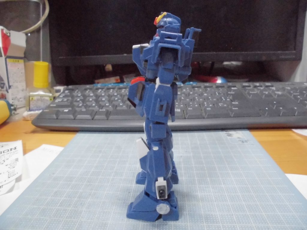 地上時のバックパックで”EXAM”発動時(側面)