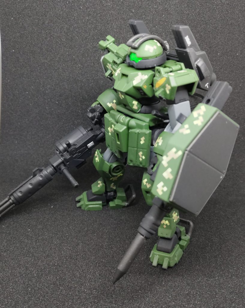 主兵装１　パイルバンカー折りたたみの予定でしたが、塗装中に折れてしまい固定（TT）MSG　フォールディングキャノンです