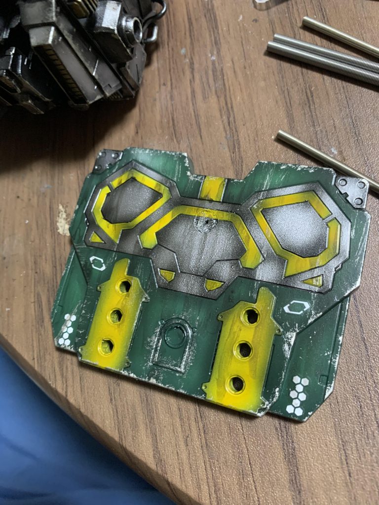 台座は小型にしてなるべくボディを目立たせています。見覚えある方もいるでしょお?