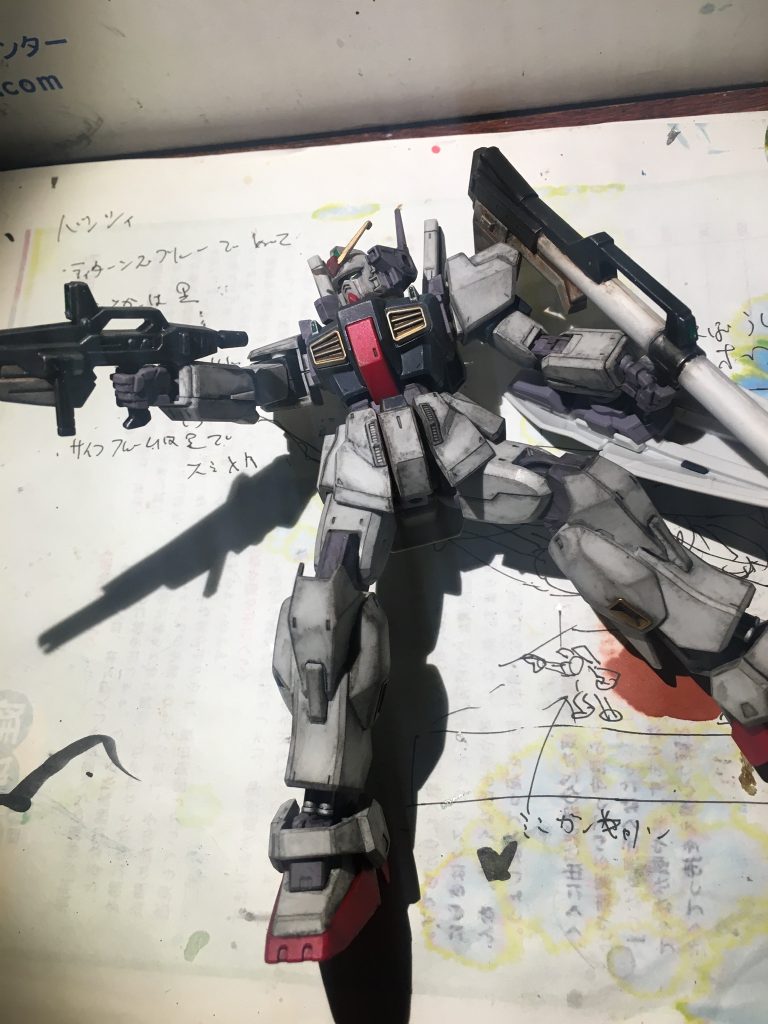 ライト外すとこんな感じに仕上げてますね。