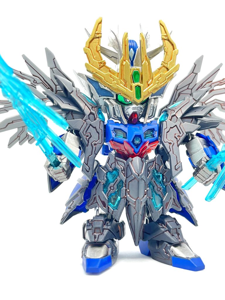 ボディは黒じゃなく、もうちょい淡い色でスミ入れすれば良かったかな……立位バランス保つのに必死な曹操ウイング殿……でもカッケー！（過保護）