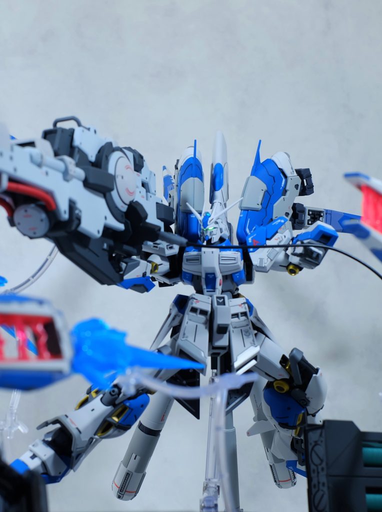 RG Hi-νガンダム　＋ハイパー・メガ・バズ―カランチャー＋エフェクト–3枚目/制作者：Tomato.nit