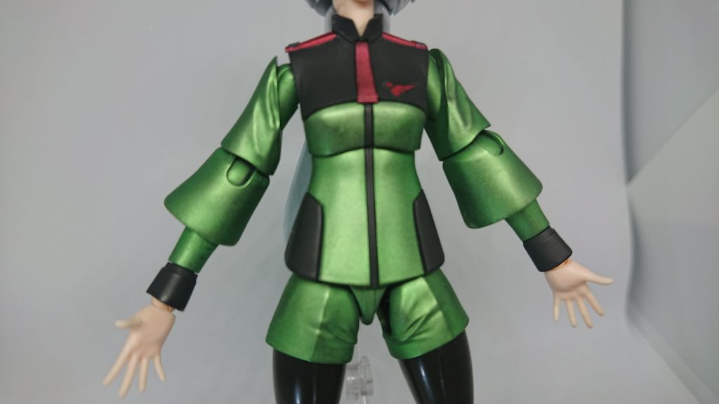 なんか虫っぽい色合いに。タマムシというかカメ、というかｗ