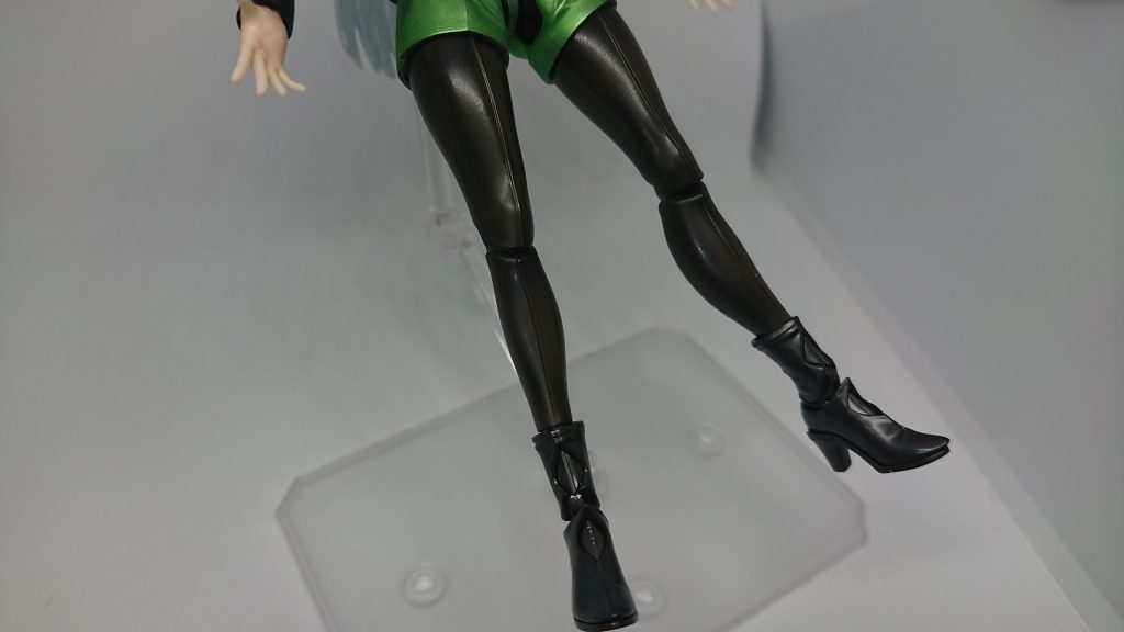 タイツ部は割とそれっぽい色合いになりました。実は意図してなかったですｗ