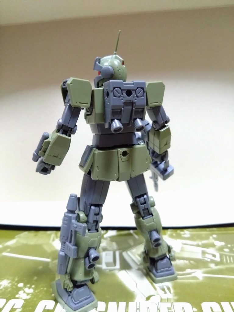 FAパーツとミサイルを外した状態。これだとよりジムのバリエーションな感じが増して個人的に好きな1枚です。