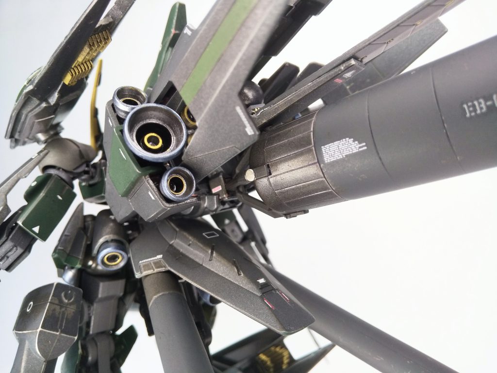 FAユニコーンのブースターを支柱無しで保持してるのってちょっと自慢できる?アカン?(笑)テイルブレードの格納も思ったより上手くいった。