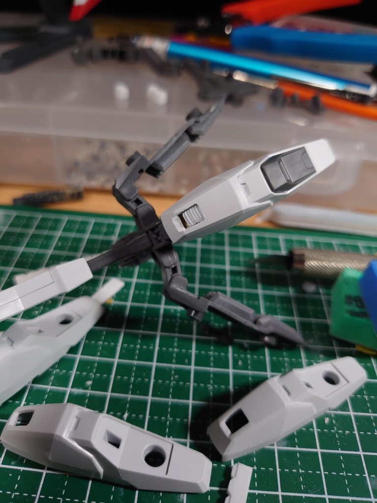 バインダー部分にはフィンを作成して追加しました。