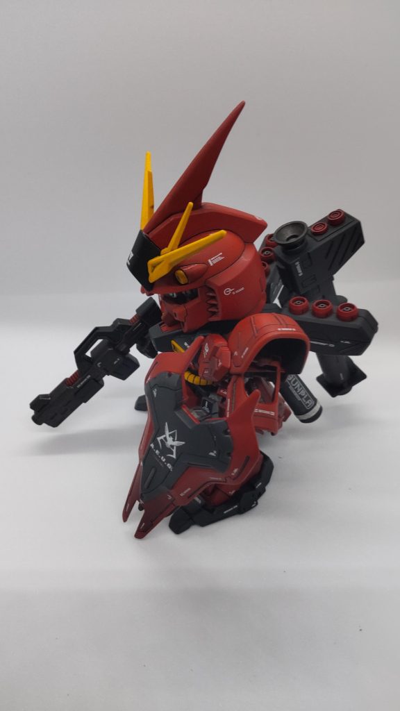 塗装はアクリジョンの筆塗り、エナメルで墨入れ、デカールを貼って、つや消しでトップコート…写真にすると粗が目立つ(´・ω・`)