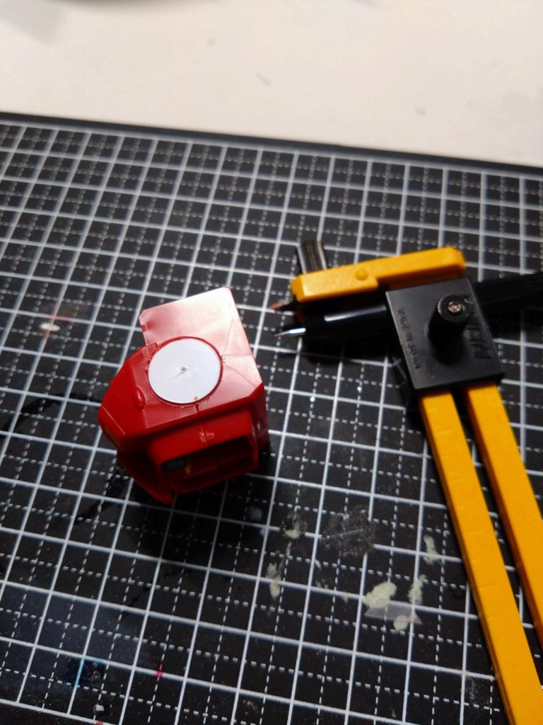 肩部分を少しボディ側に入れる加工してます。Twitterでやられていた方がいて、許可を貰って真似させて頂いてます。