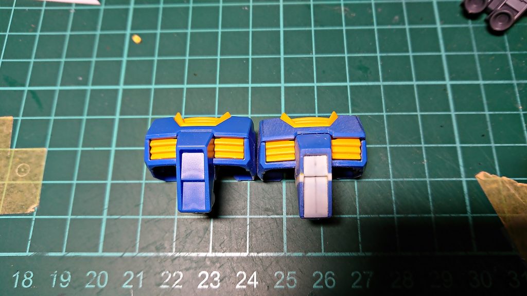 工作過程の一枚・コクピットハッチの途中でカットして、プラ板を使い延長工作 その際にコクピットハッチの高さも上に上げています