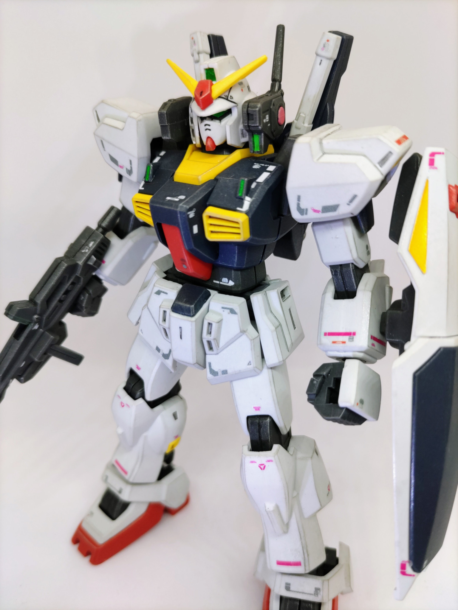 HGUC スーパーガンダムRG風｜りゅありさんのガンプラ作品｜GUNSTA