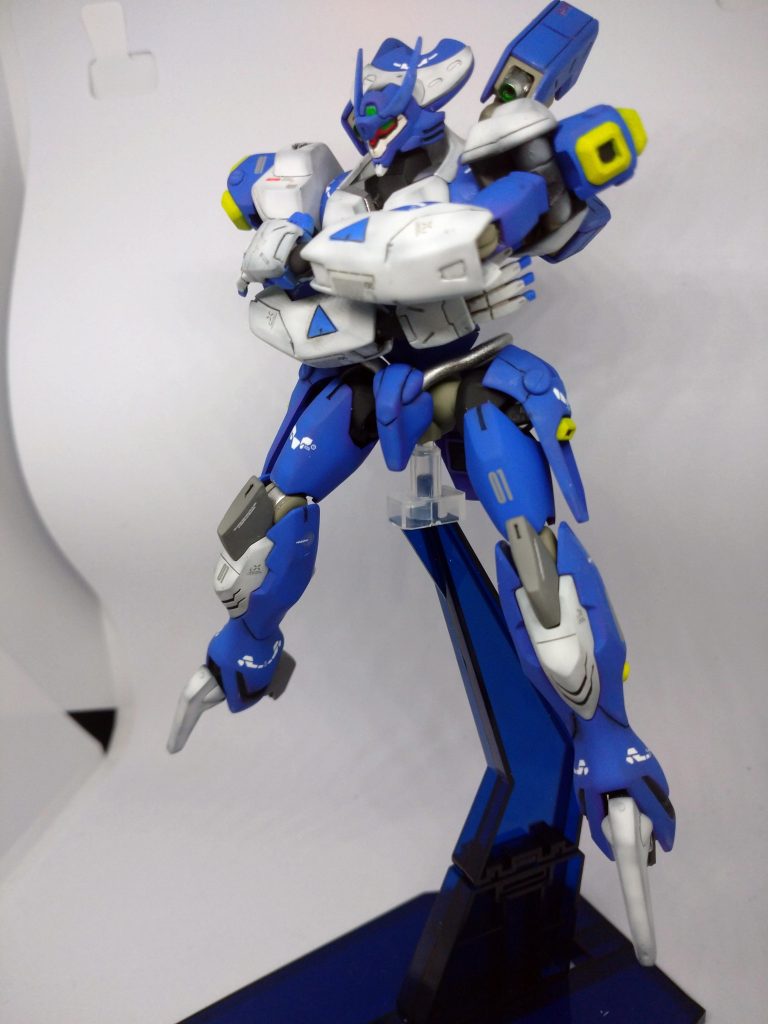 腕組みポーズ 巣組みの状態でもできます。