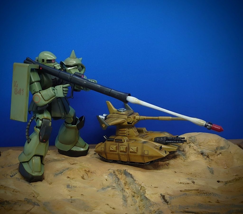 バズーカ発射エフェクトがついてますなかなかいいのですが、塗装必須です※マゼラアタックは、付属していません