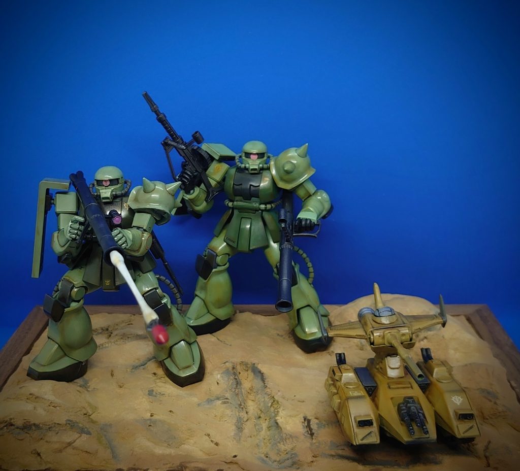 この構図で並べてたら・・・グフが欲しくなる!無限ループですね(笑)連邦・ジオン兵、ワッパがついていますが、こまけーので塗装は気が向いたらします!最後までご覧いただき、感謝です