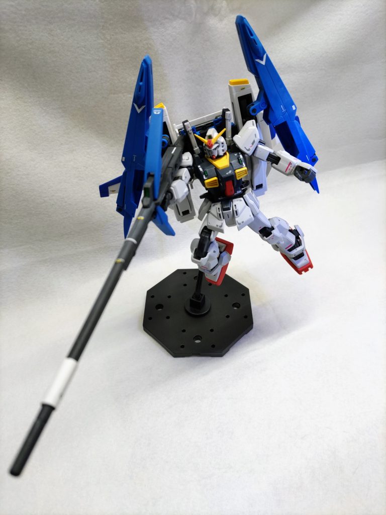 ロングライフル長すぎてポージングは限られます。