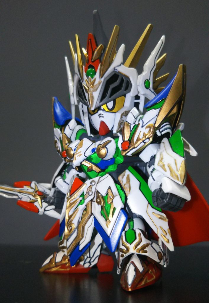 カラーはクリアパーツは裏に蛍光グリーン、緑色は全て蛍光グリーンを塗っているので、ブラックライトで照らすとビカビカ光ります。