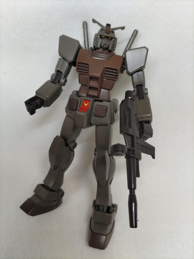 素体はこれ。子供にパチ組みしてもらって放置してました。